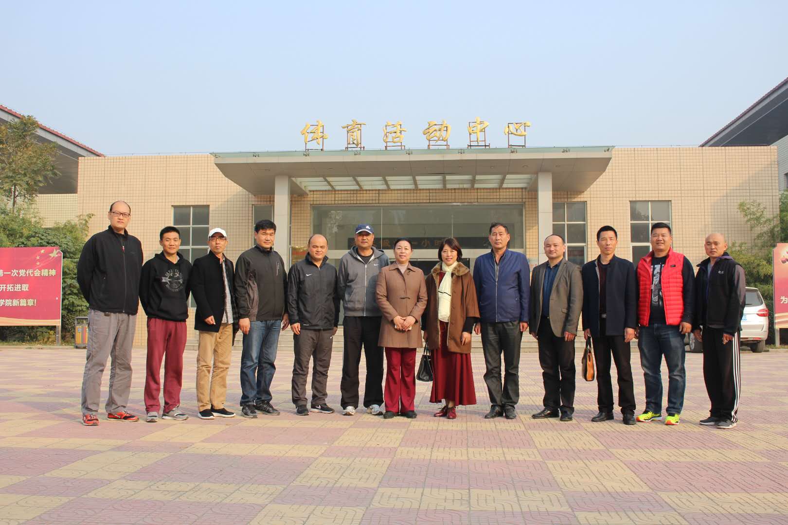 交流学习团合影